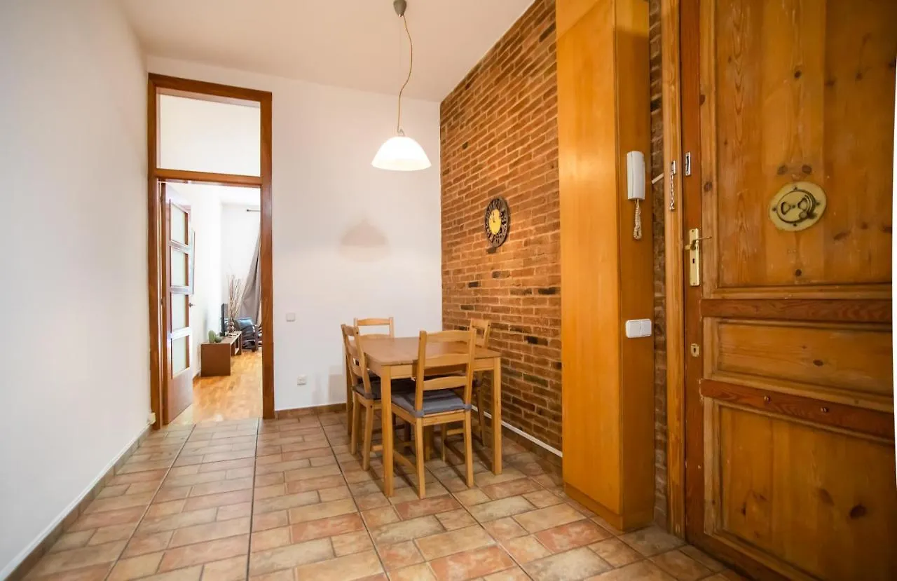 P2Ari1046 - Magnific 2Bed Apartment In The City Center Barcelona